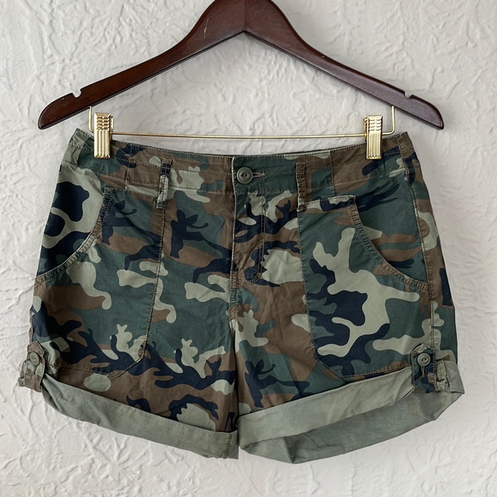 Sanctuary Standard Surplus Rolled Camo Shorts